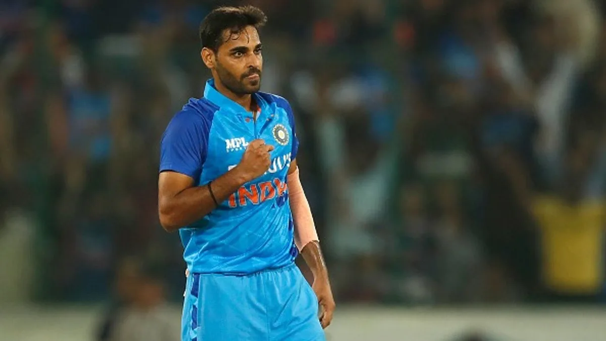 bhuvneshwar kumar biography: Bhuvneshwar Kumar in the India T20I blue jersey
