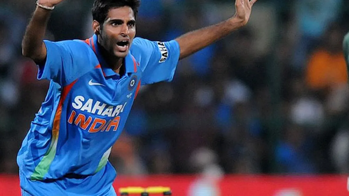 bhuvneshwar kumar biography: young Bhuvneshwar Kumar in the debut-era India jersey