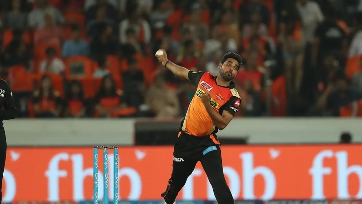 bhuvneshwar kumar biography: Bhuvneshwar Kumar bowling for Sunrisers Hyderabad