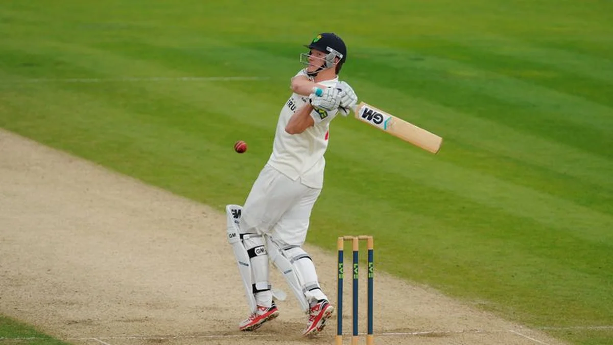 Hassan Nawaz Desert Vipers replacement Aneurin Donald